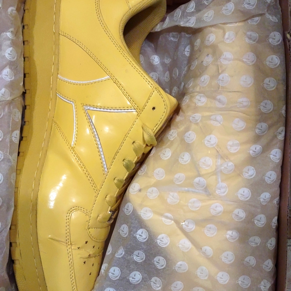 Yums Sneakers